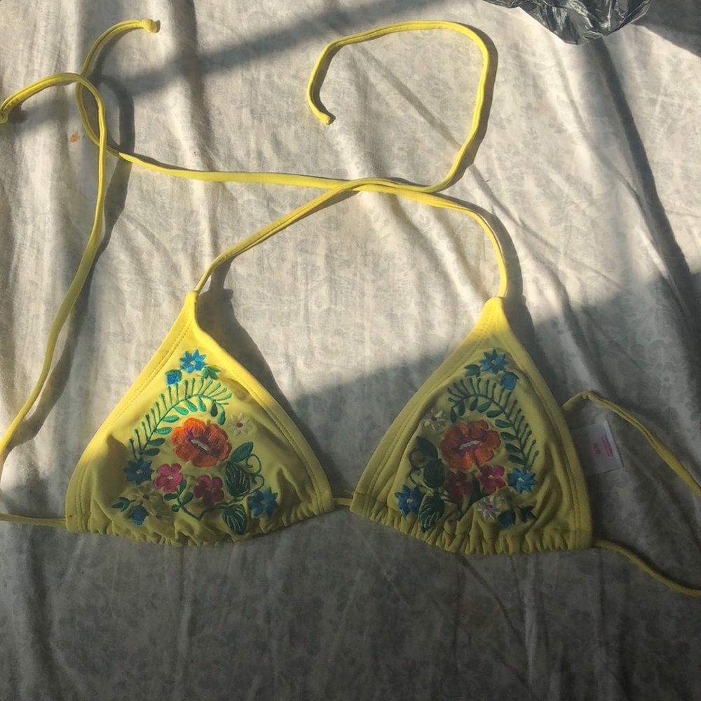 Bikini top